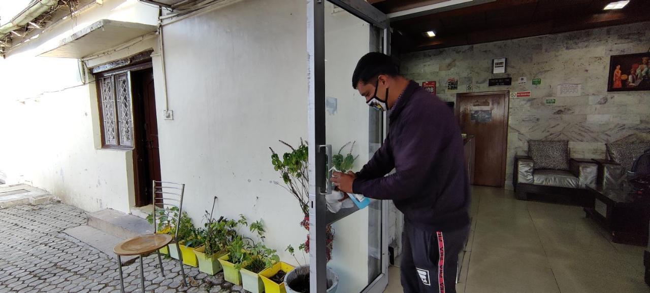 Shingar Hotel Mussoorie Mallroad Eksteriør billede